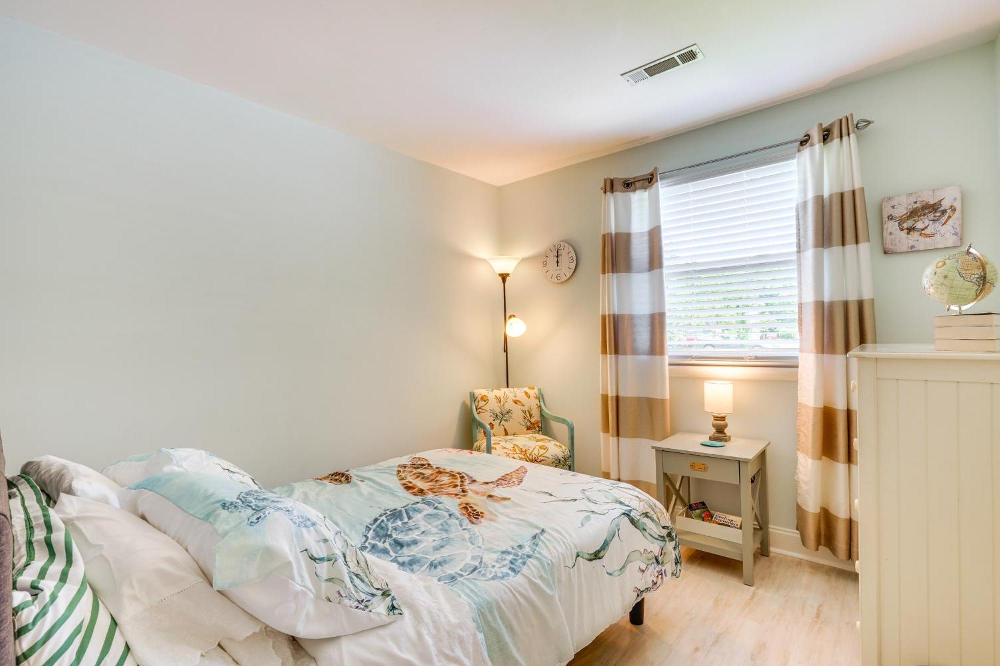 Cozy Goose Creek Escape With Patio And Grill Villa Eksteriør bilde